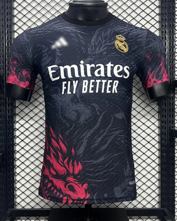 Real Madrid Dragón Negro Edición Especial